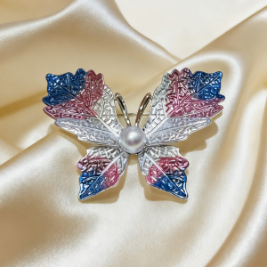 Maple Leaf Butterfly Brooch with 7-8mm Madama Akoya Pearls-Nostalgia & Grace