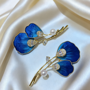 Velvet Magnolia Brooch with Akoya Pearl – Imperial Palace Oriental Elegance