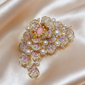 Twin Rose Brooch with Conch Shell & Natural Pearls – Parisian Rose Rain Elegance